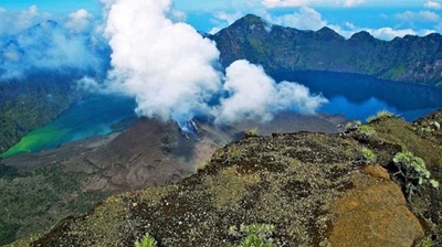 Indonesia in rescue bid for 500 hikers stranded after quake