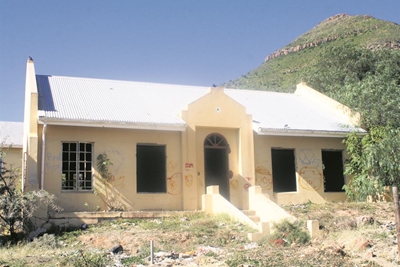 Public Works buildings vandalised