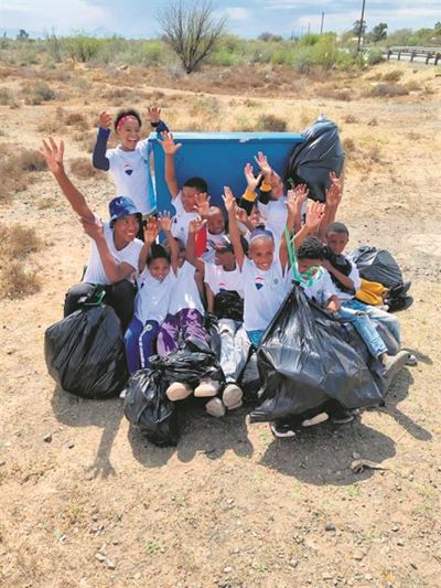 Aberdeen community cleans town
