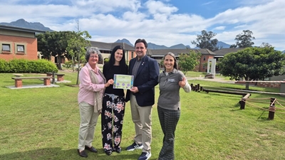 Glenwood House School receives Green Award