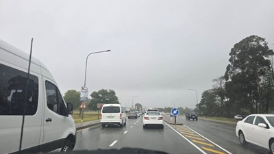 Sewer main failure causes ongoing road closure at Knysna Road and Madiba Drive