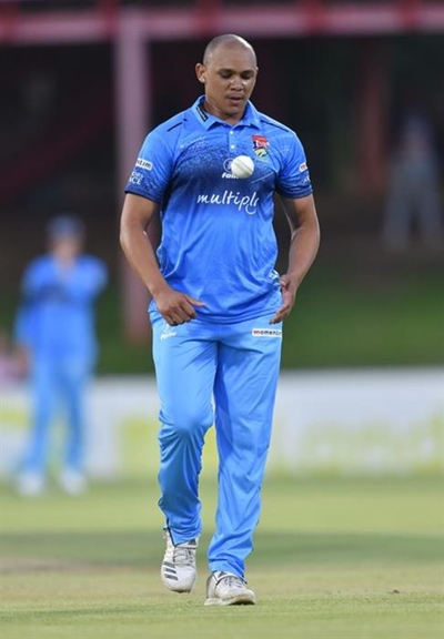 Replacements for Pienaar and Piedt announced