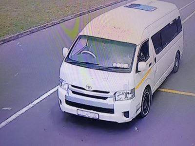 Taxi probeer glo seuns ontvoer