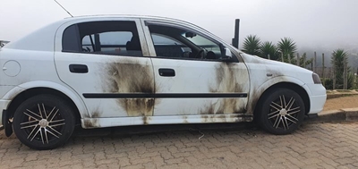 Beloning van R10 000 na voertuie brand 