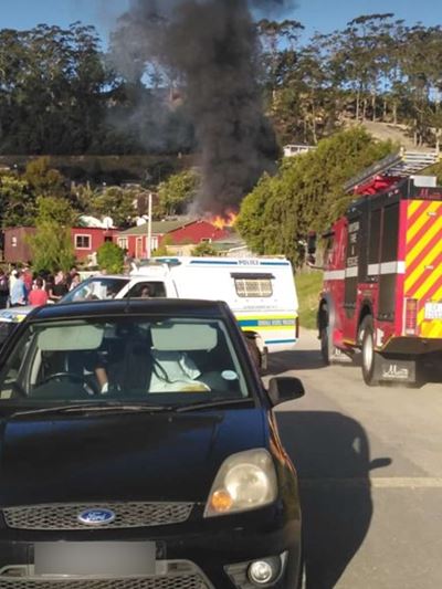 One dead in Hornlee fire