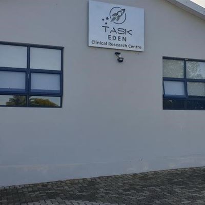 Proewe op Covid-entstowwe op paaslike bodem