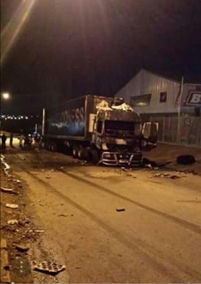 George riots: N2 remains closed
