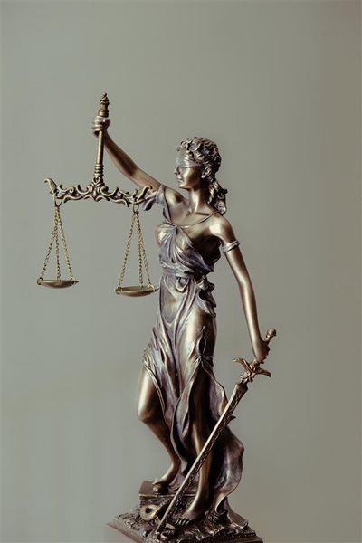 Minister approves the Legal Sector Code