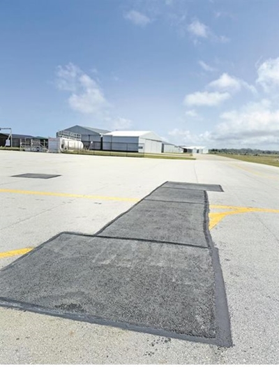 Airport deal crash lands