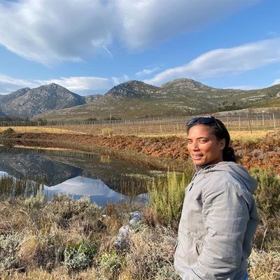 1 woman's efforts help Herold, Waboomskraal