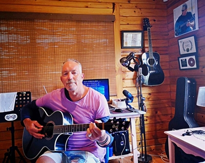 Opperman a 'working class muso hero'