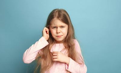 Earache in children: Common causes and treatments