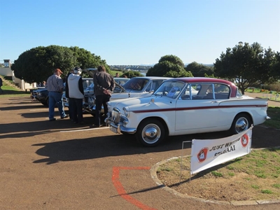 Just Wheels Stilbaai Eksotiese-motorklub byeen