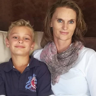 Seun (9) begin skooljaar donker