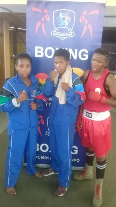 Boxing girl gets gold
