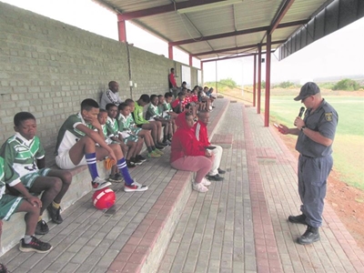 Sport teen misdaad in Lategansvlei