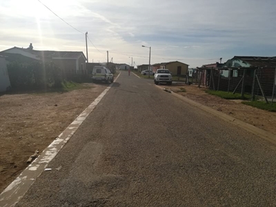 Businessman shot in armed robbery