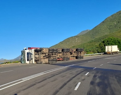 Moderate injuries suffered in truck accident