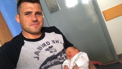 CJ Stander 'n dogtertjie ryker
