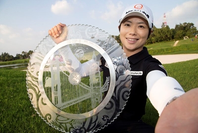 Ji Eun-hee wins Kia Classic crown