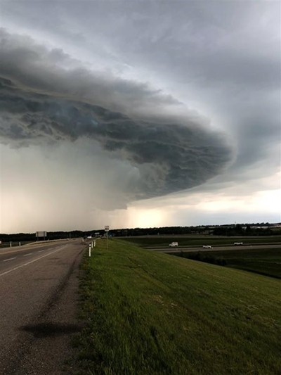 At least six dead as tornadoes hit Mississippi