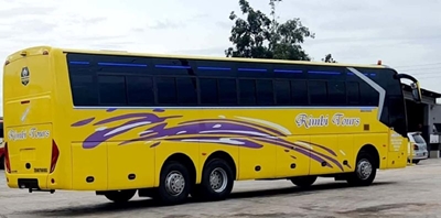 Zimbabwe bus operator slapped with R420k fine for trying to enter SA without passengers passports