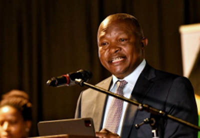 Mabuza visits Western Cape to engage military veterans