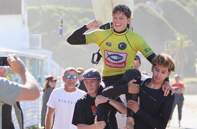 Waves, legends, and a 15-year-old champion