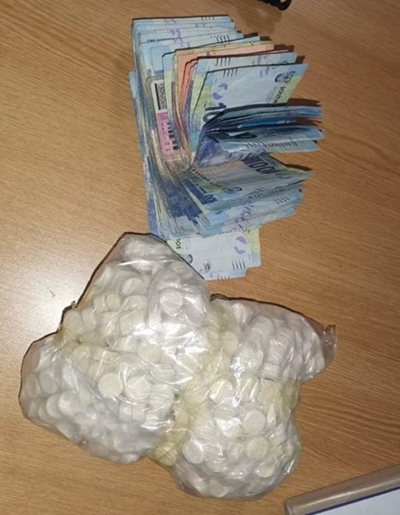 Alleged drug dealer in custody
