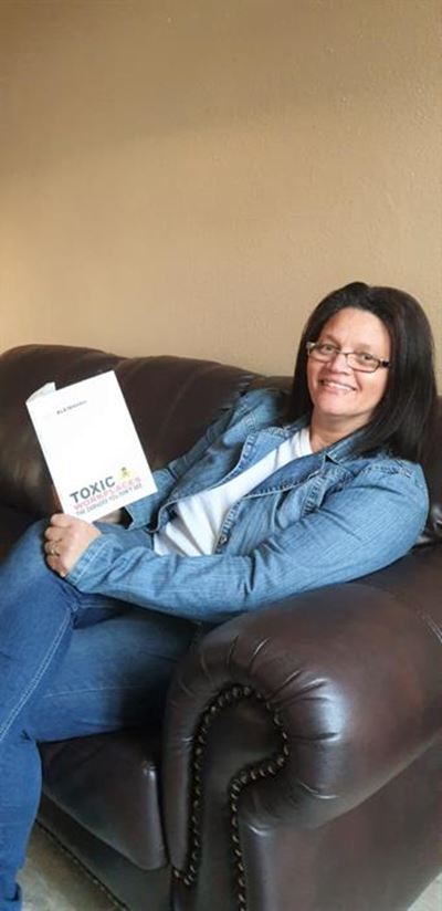 Nuwe boek oor boelies in die werksplek bekendgestel