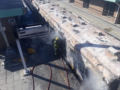 Train carriages set alight in Cape Town