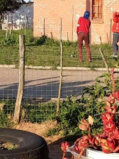 Albertinia boos oor gholf in strate