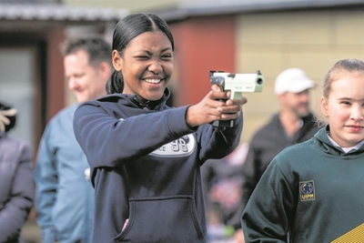 Eden laser run athletes show weather who's boss