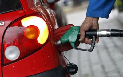 21 tips to save on petrol