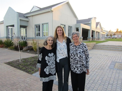 Bianca en oumas knip lint by Groenkloof-sentrum