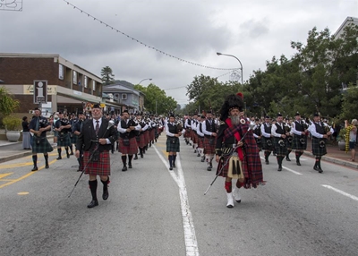 Celtic Fest street parade draws in the crowds
