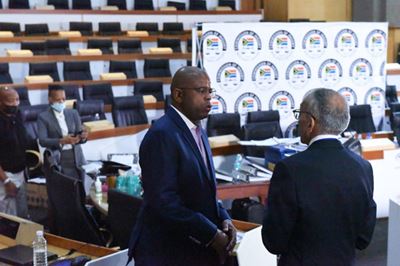 Montana says Guptas aren’t his friends and he never had curry with them