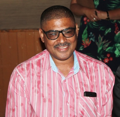 Donson vereer munisipale bestuurder 