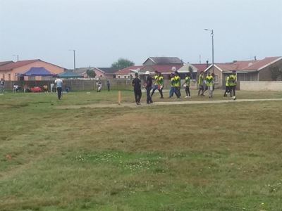 Groot krieket Sondag op DP se vlakkie