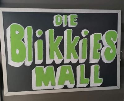 Winskopies by JJ Watson se maandelikse verkoping
