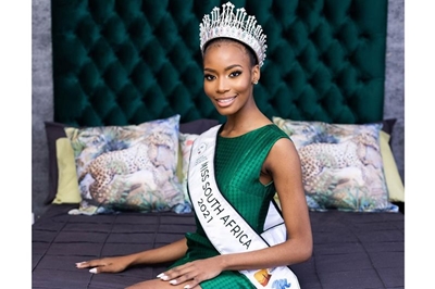 Miss SA Lalela Mswane en route to Israel for Miss Universe pageant