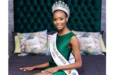 Miss SA Lalela Mswane en route to Israel for Miss Universe pageant