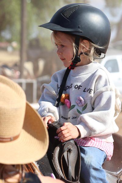 Hofmeyr se eerste Western Mounted Games groot sukses