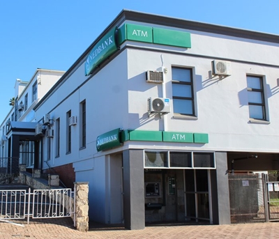 Nedbank oor Stilbaai taksluiting