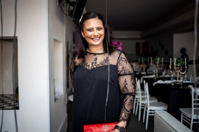 'n Hart vir haar gemeenskap