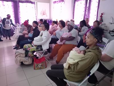 Premature babies and their mothers celebrated