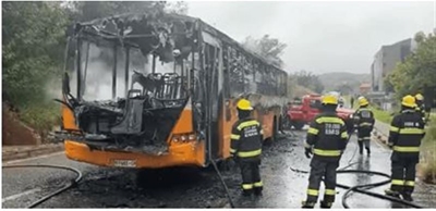 Dozens evacuated as bus catches fire in Joburg