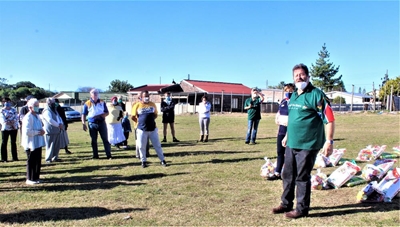 Gift of the Givers skenk aan Mosselbaai