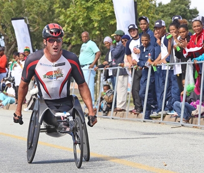 Ernst van Dyk weer by OCC