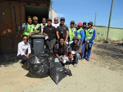 Clean-up at Lawaaikamp